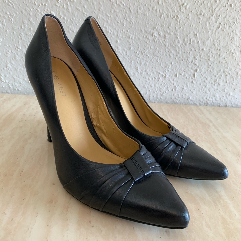 NINE WEST Galdao Black Pumps - Size 7m